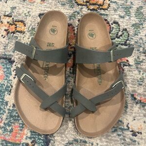 NWOT Birkenstock Mayari 41